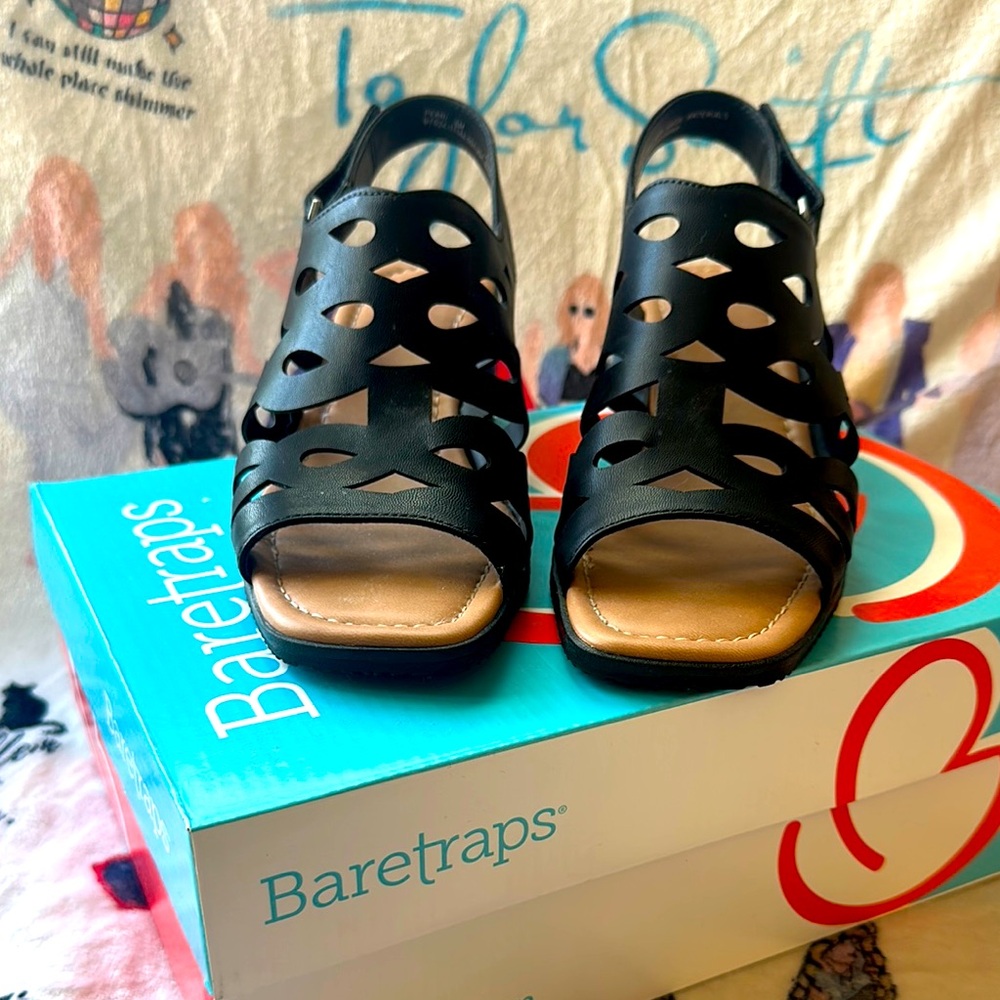 BareTraps Women's Black Sandals